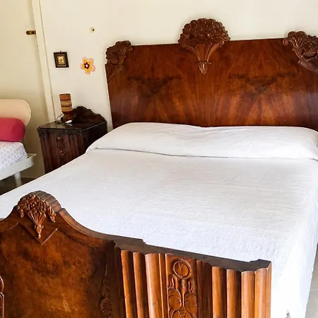 Elegant Historic In Steps From The Sassi Appartamento